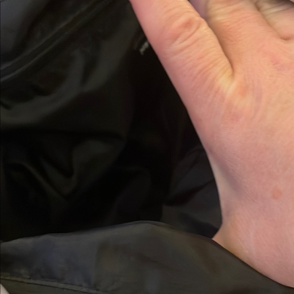 HAUTE SHORE Black, Gray and White Puffer Bag - Picture 5 of 7